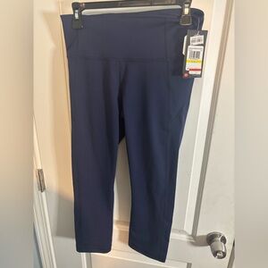 Under armour  Women's Navy Blue Leggings size m NWT